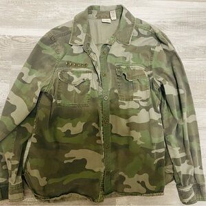 Mudd Green Camouflage Button-Up Shirt
